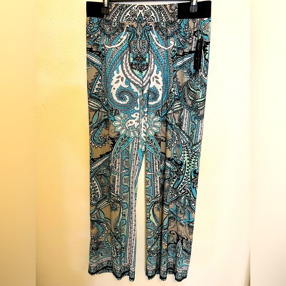 International‎ Concepts - Picture 2 of 6